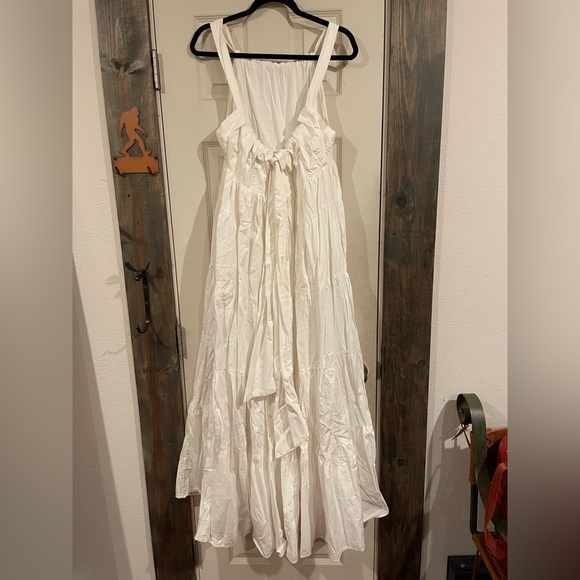 Forever That Girl Tiered Ruched Back Bow Dress. Size: XS - Picture 5 of 8